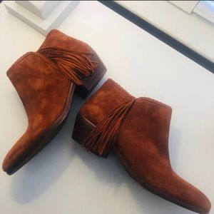 SAM ELDELMAN leather booties